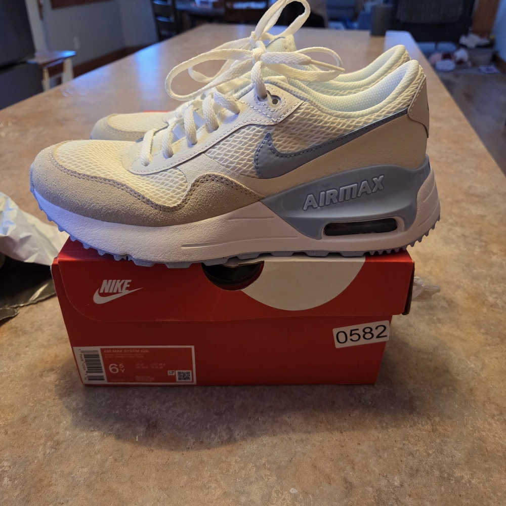 Nike Air Max Women's Shoes - White and Cream
